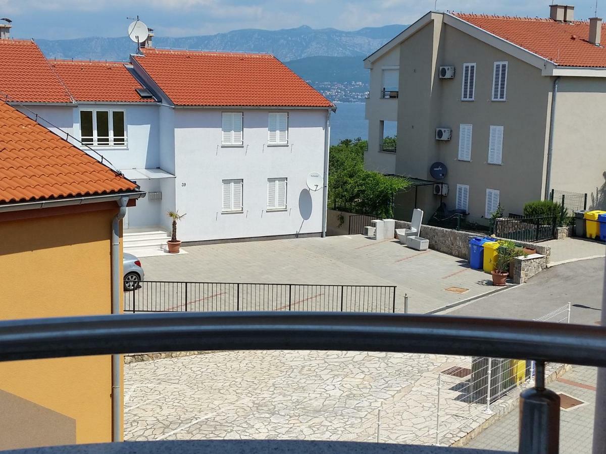 Apartments Kvesic Šilo 外观 照片