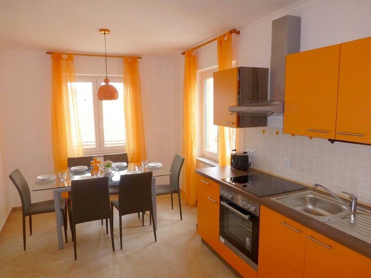 Apartments Kvesic Šilo 外观 照片